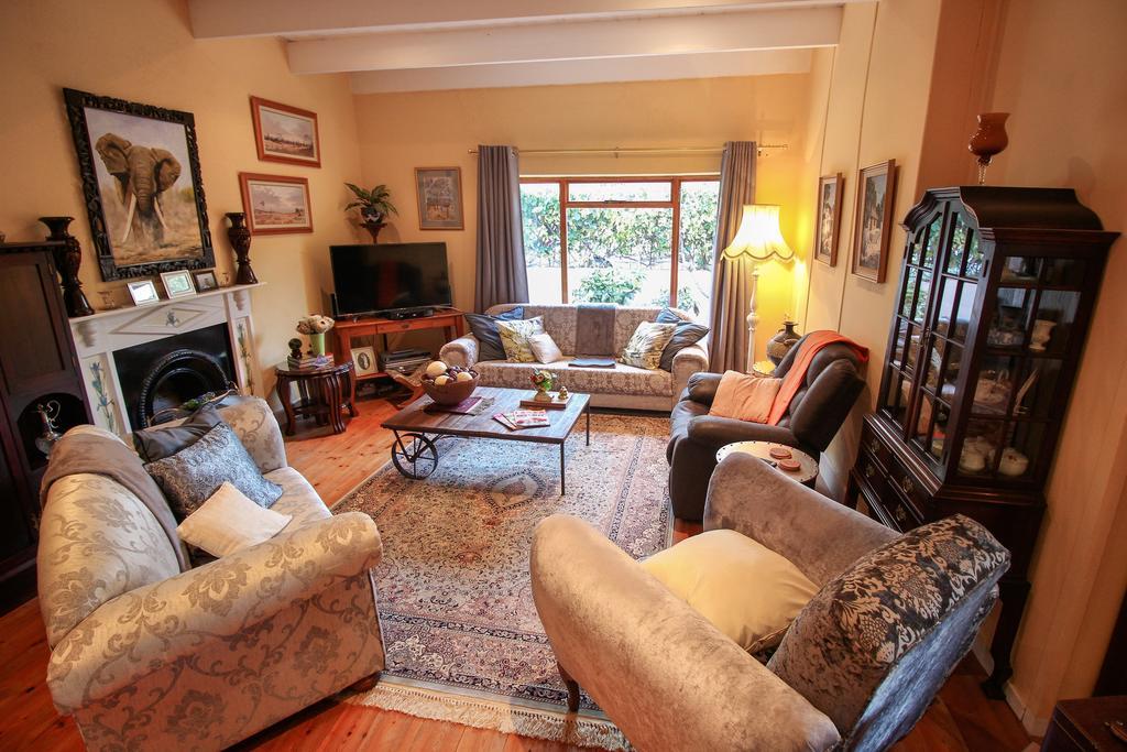 Squirrels Corner Bed and Breakfast Montagu Exteriör bild