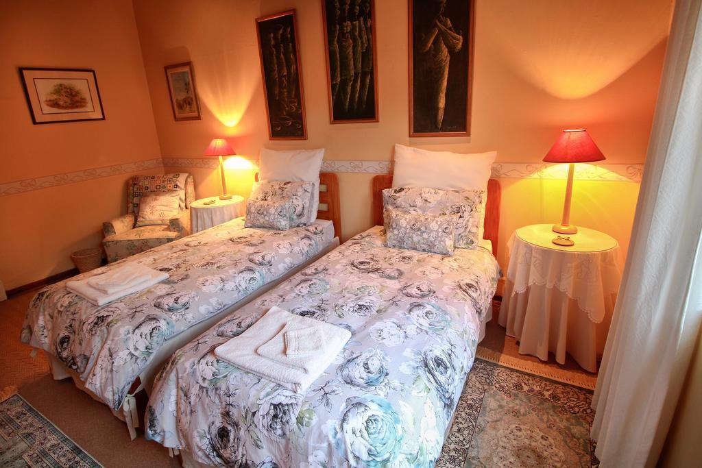 Squirrels Corner Bed and Breakfast Montagu Exteriör bild