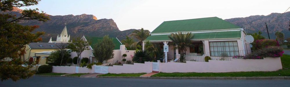 Squirrels Corner Bed and Breakfast Montagu Exteriör bild